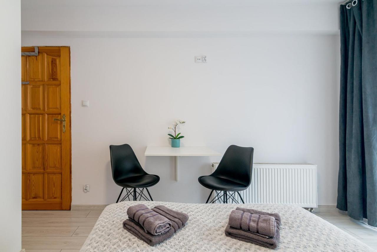 Апартаменты Studio I Pokoje I Pokoje Z Lazienkami Гданьск Экстерьер фото