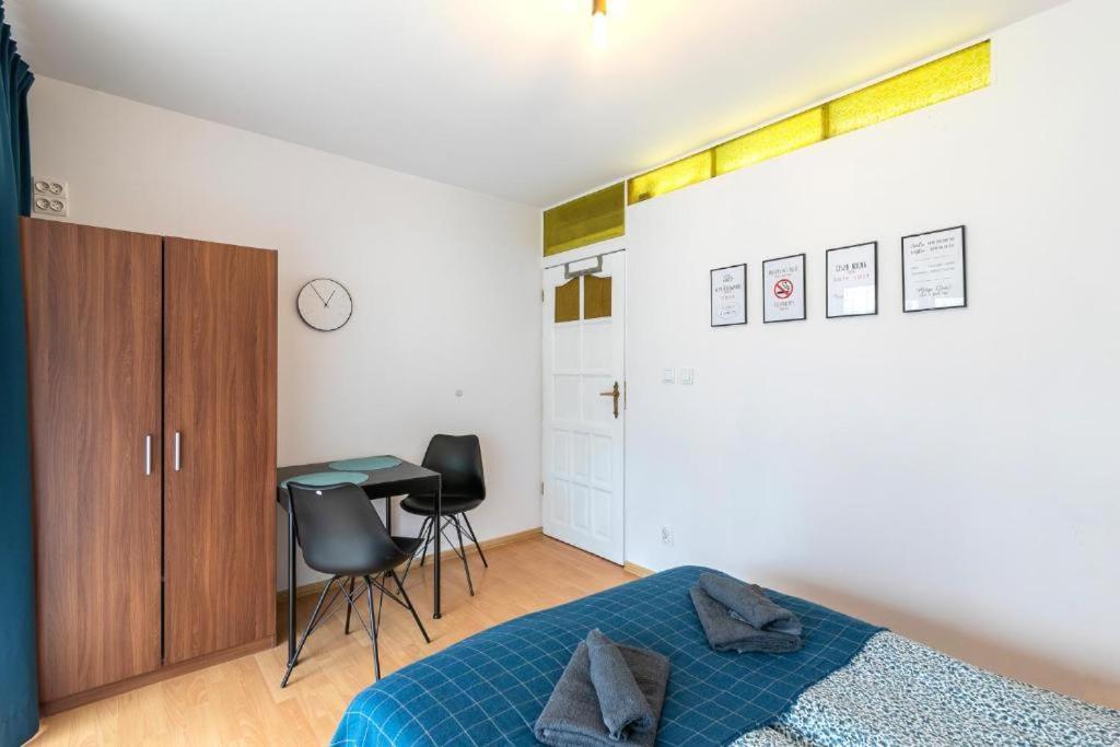 Апартаменты Studio I Pokoje I Pokoje Z Lazienkami Гданьск Экстерьер фото